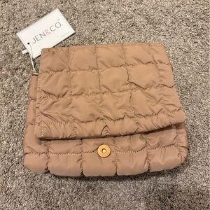 Jen & Co. Tan Quilted Crossbody Bag